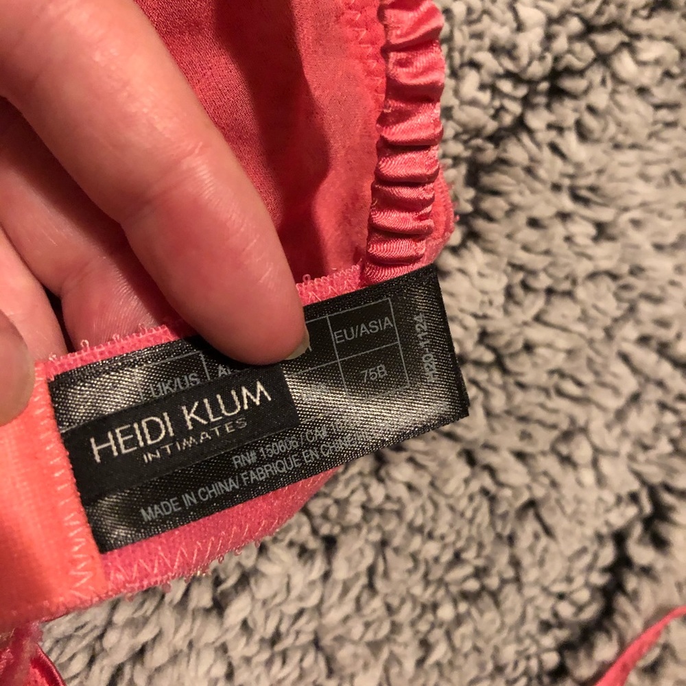 Bra - Picture 5 of 5